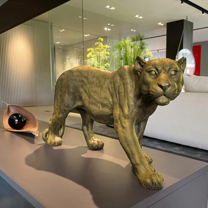 LEOPARD GRACE: THE SCULPTED ELEGANCE OF THE WILD