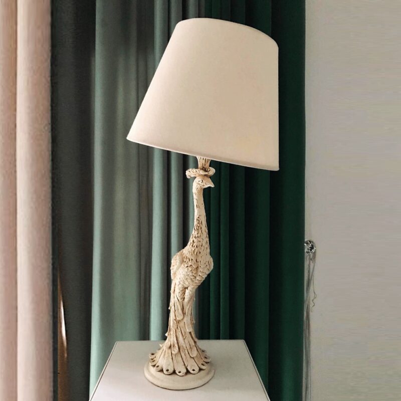 GRACEFUL PEACOCK LAMP