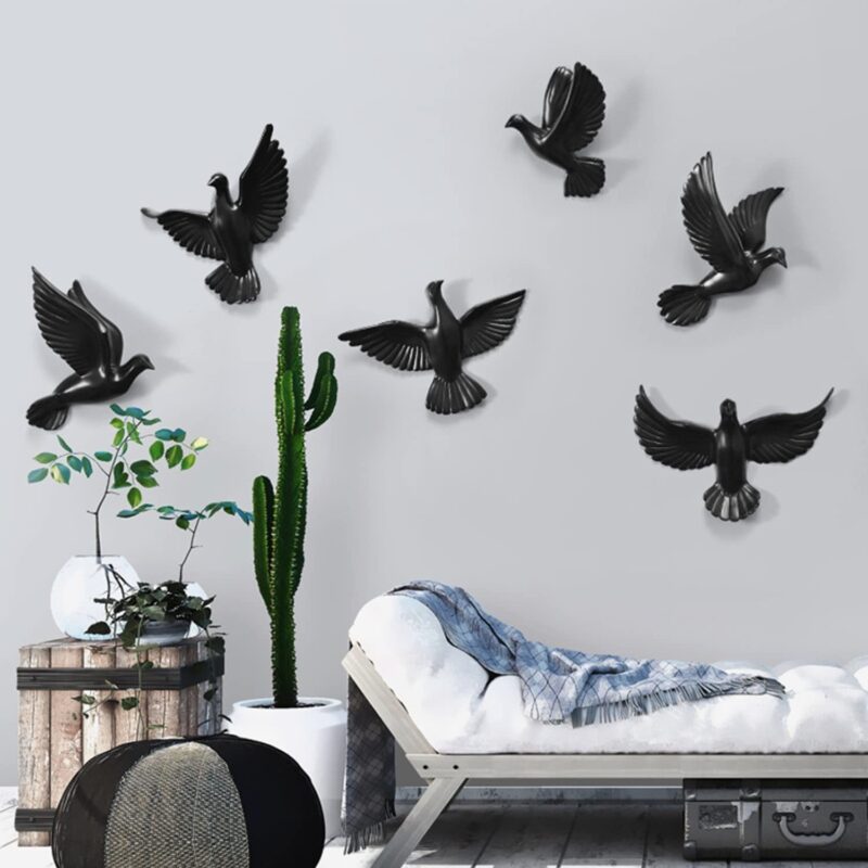 FLIGHT OF FANTASY PIGEON SET BLACK