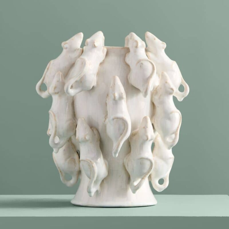 VASE WITH MICE MOUSE WHITE