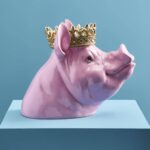 PIGGY BANK PIG PORKY WITH CROWN PINK