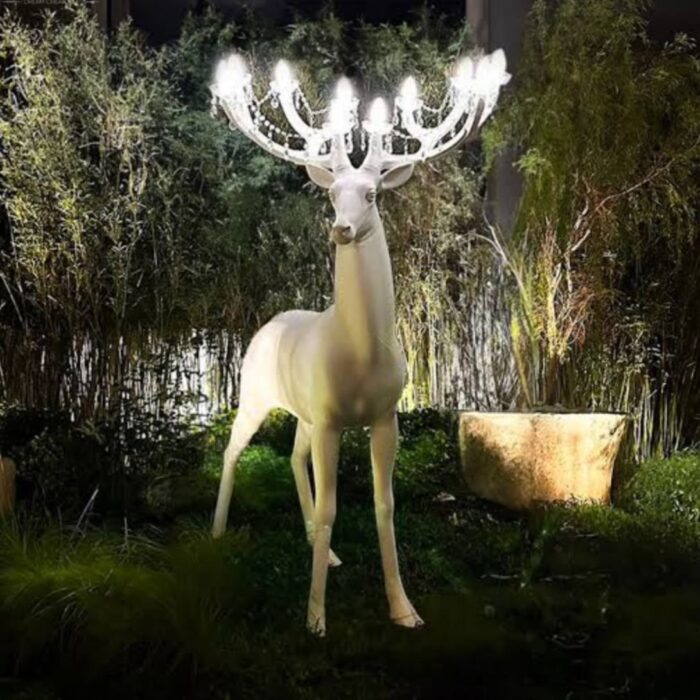 MAJESTIC DEER CHANDELIER LAMPS