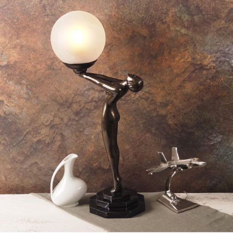 ELEGANT ART DECO STATUE TABLE LAMP