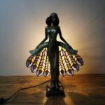 FASCINATING TIFFANY LAMP OF AN ELEGANT LADY