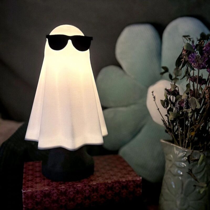 LARGE COOL GHOST LAMP 3D PRINTED
