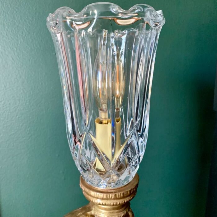 ELEGANT VICTORIAN CHERUB TABLE LAMP