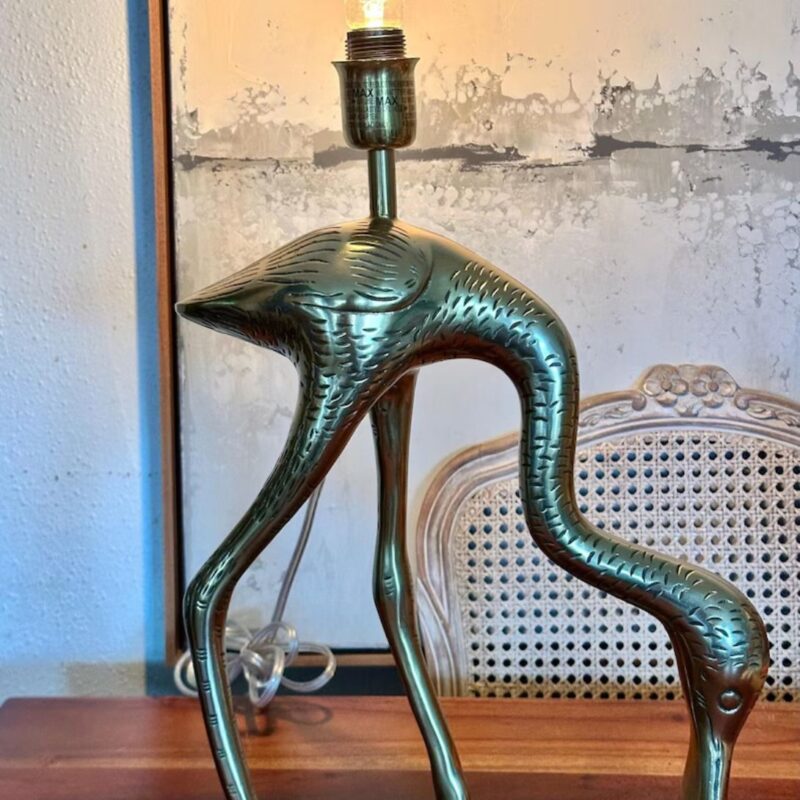ELEGANT BRASS SPOONBILL TABLE LAMP