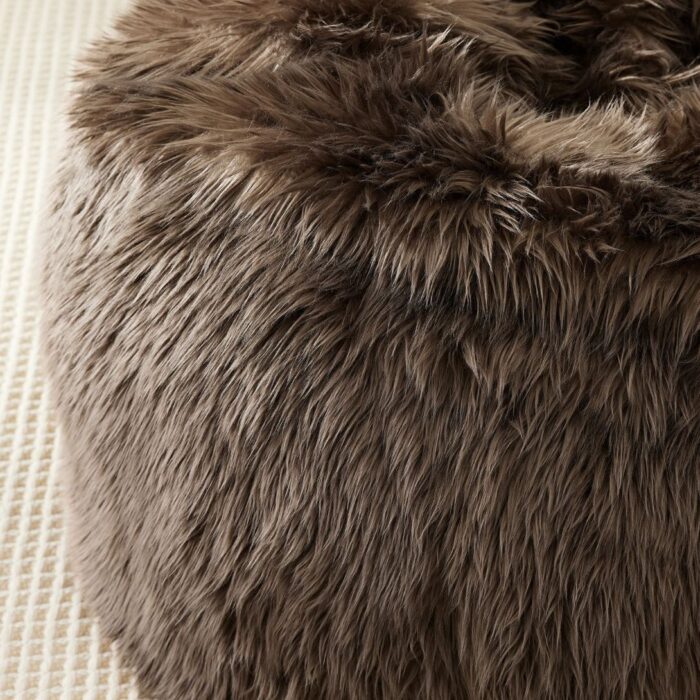 LUXE FAUX FUR BEAN BAG