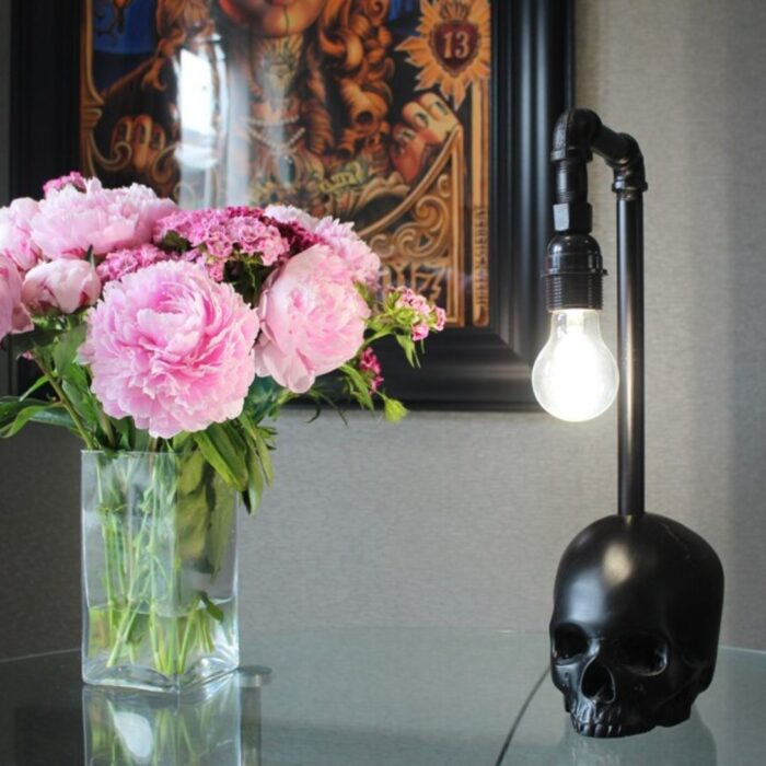 TALISMAN SKULL TABLE LAMP
