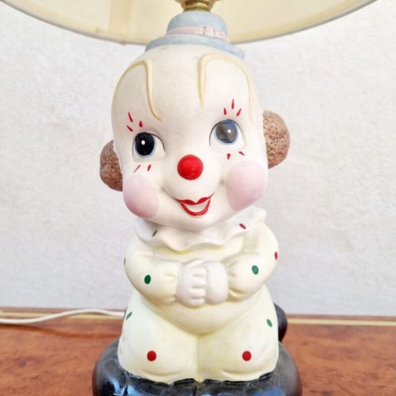 VINTAGE CERAMIC BEDSIDE LAMP