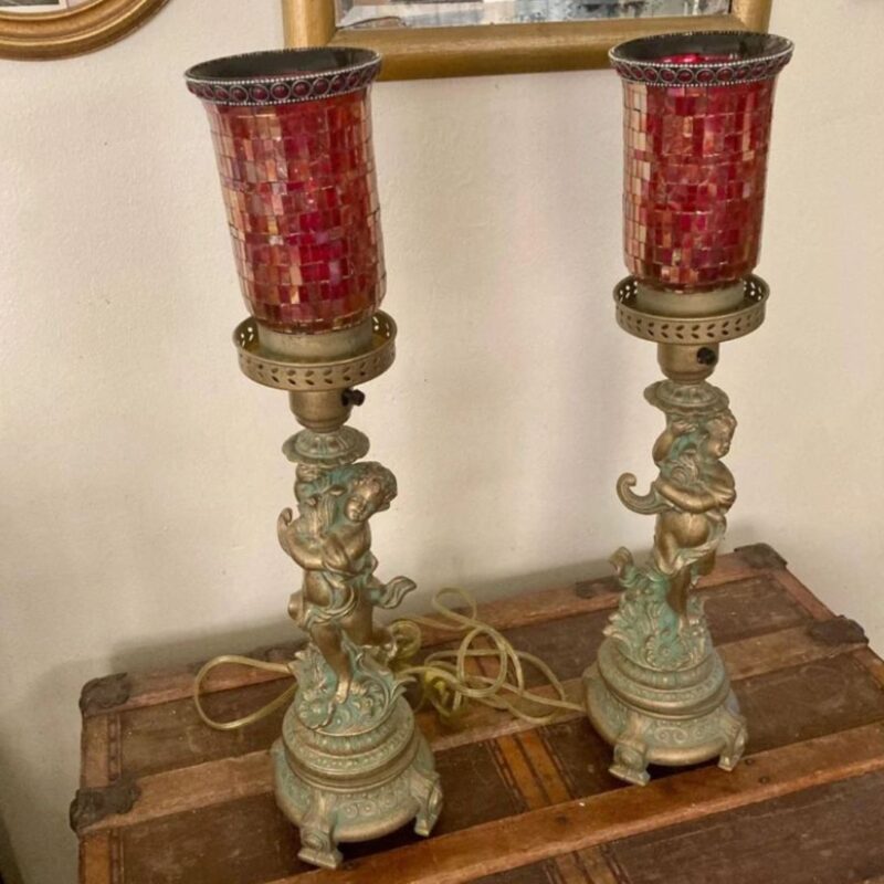 VINTAGE NEOCLASSICAL TABLE LAMP