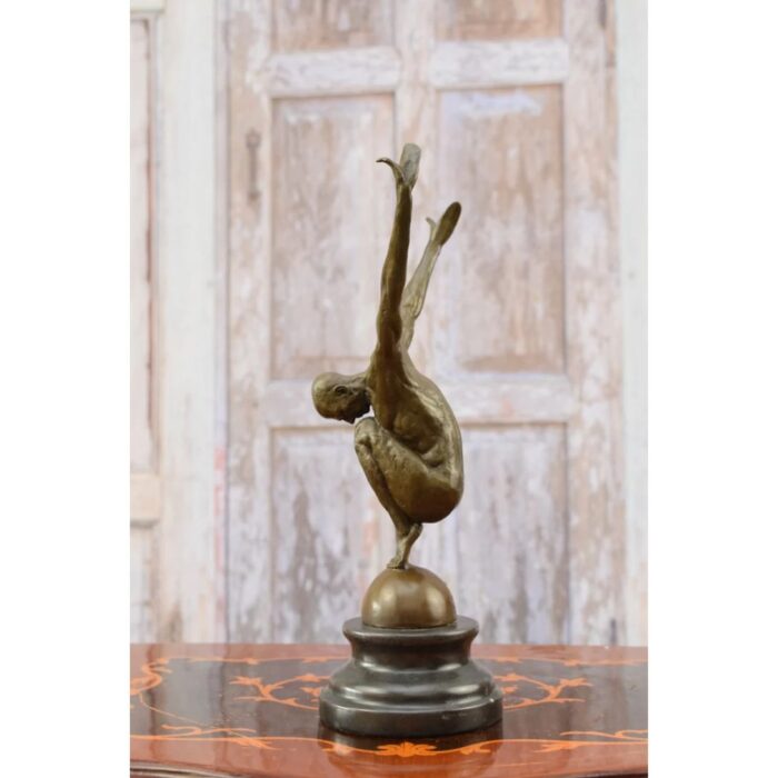 SWIMMER BRONZE STATUE ON MARBLE BASE - MAN ACT DIVER BRONZE SCULPTURE