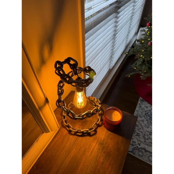CUSTOM WELDED CHAIN LAMP