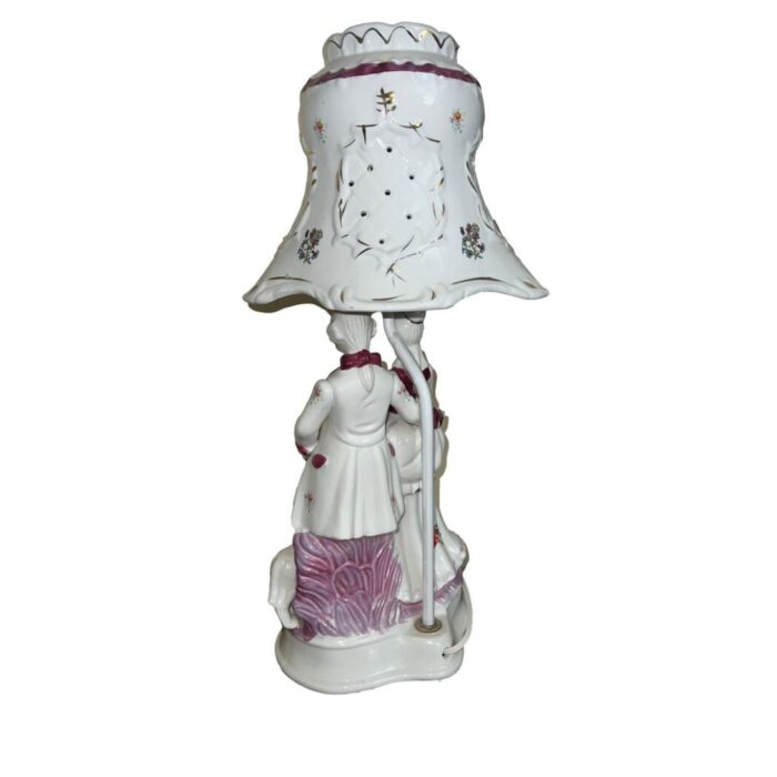 VINTAGE VICTORIAN PORCELAIN TABLE LAMP WHITE PINK