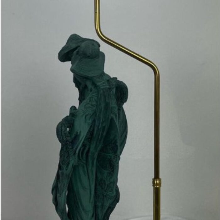 VINTAGE RESIN ORIENTAL MAN AND WOMAN TABLE LAMP WITH SHADE