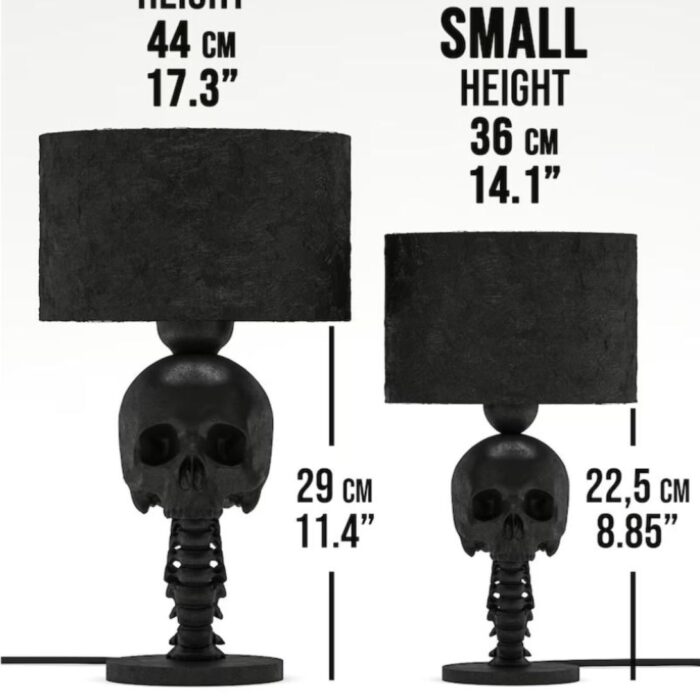 SKULL TABLE LAMP