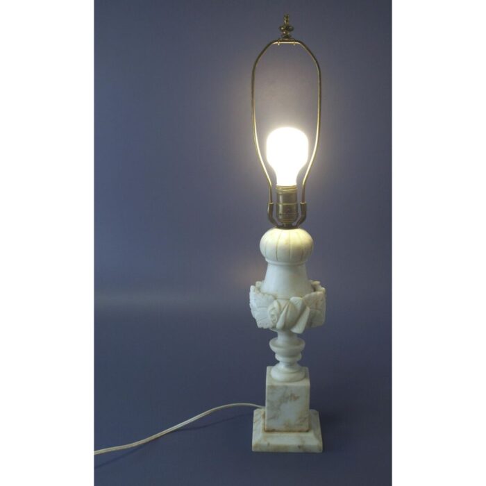 ANTIQUE EARLY 20TH C NEOCLASSICAL HAND CARVED ITALIAN MARBLE TABLE LAMP