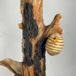 VINTAGE RUSTIC RESIN BLACK BEAR EATING HONEY TABLE LAMP