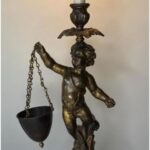 ANTIQUE TABLE LAMP
