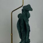 VINTAGE RESIN ORIENTAL MAN AND WOMAN TABLE LAMP WITH SHADE