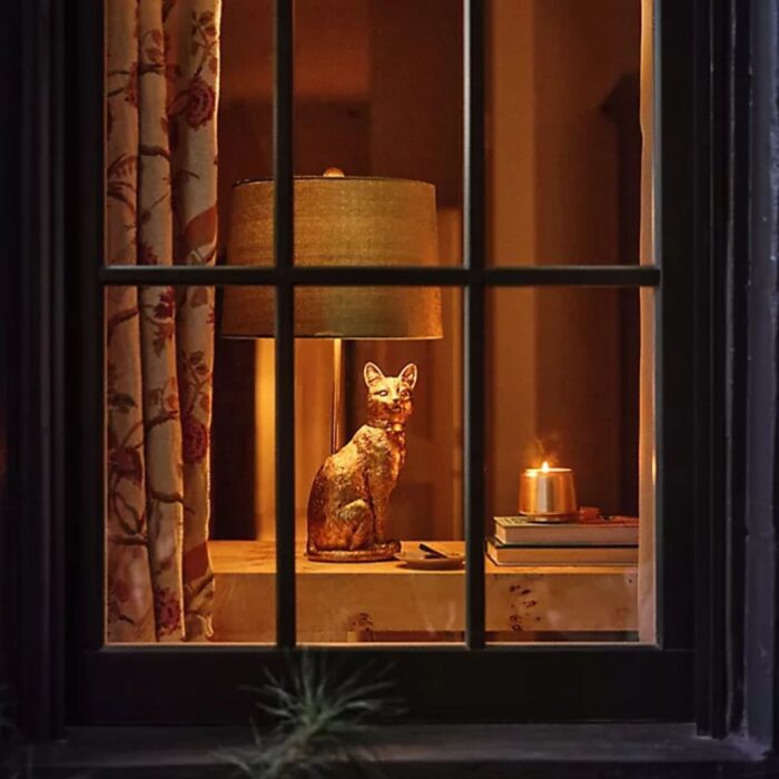 THE ICON TABLE LAMP: CAT EDITION