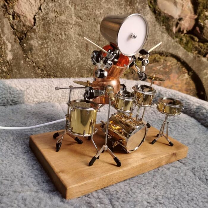 DRUMMER LAMP