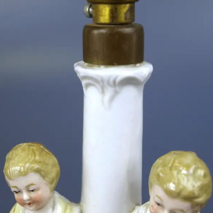 VINTAGE HAND PAINTED GERMAN PORCELAIN LAMP
