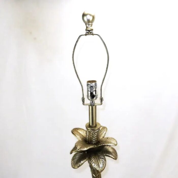 VINTAGE BRASS TABLE LAMP