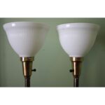 VINTAGE MONUMENTAL STIFFEL BRASS LION HEAD GREEN ENAMEL URN HOLLYWOOD REGENCY STYLE LAMP