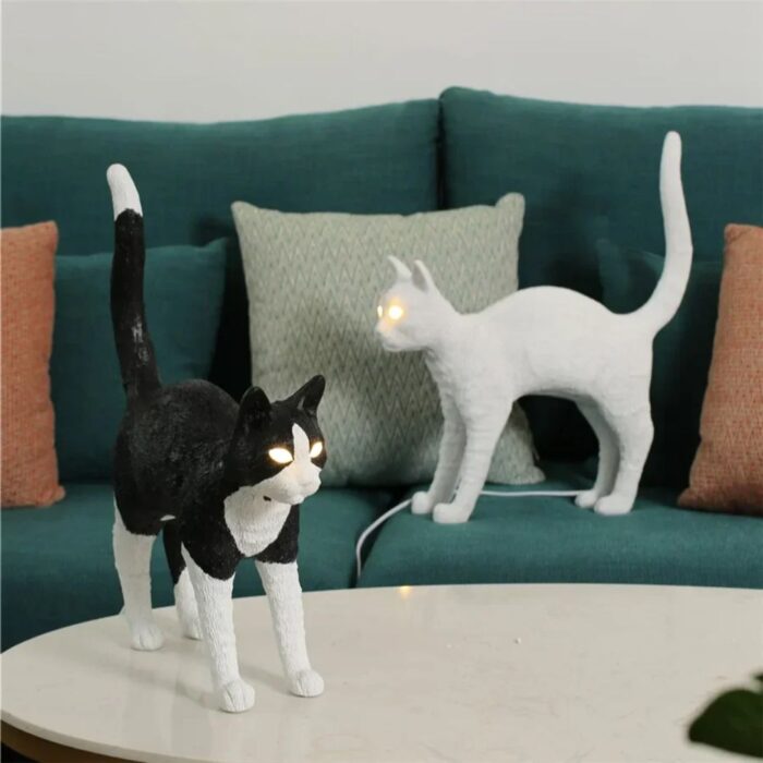 RESIN CAT TABLE LAMP NORDIC