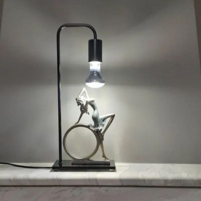 MODERN ARTISTIC TABLE LAMP