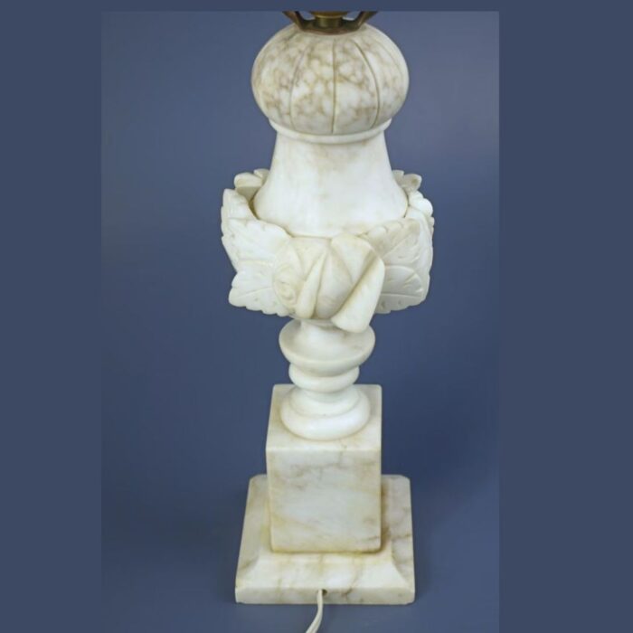 ANTIQUE EARLY 20TH C NEOCLASSICAL HAND CARVED ITALIAN MARBLE TABLE LAMP
