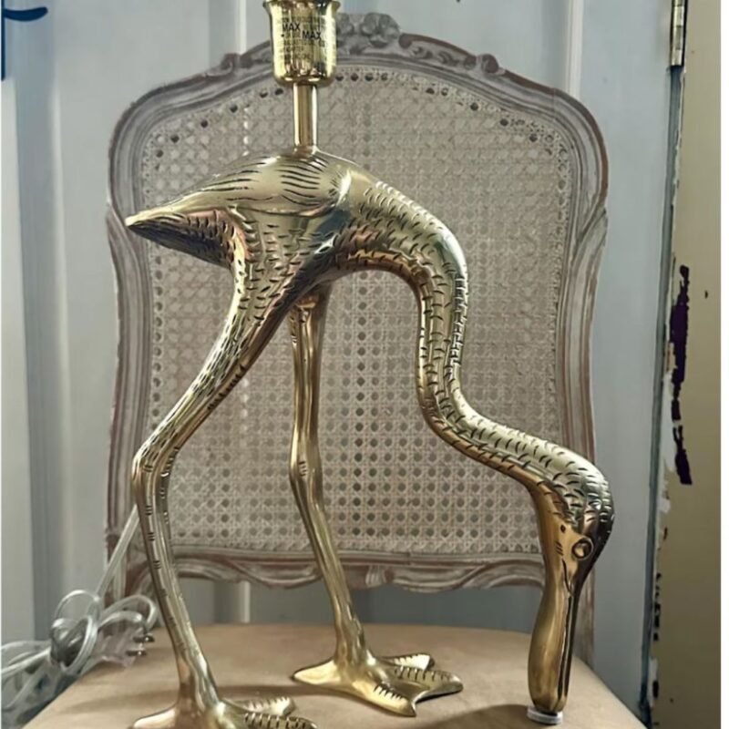 ELEGANT BRASS SPOONBILL TABLE LAMP