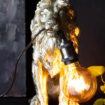 QUIRKY GOLD LION LAMP