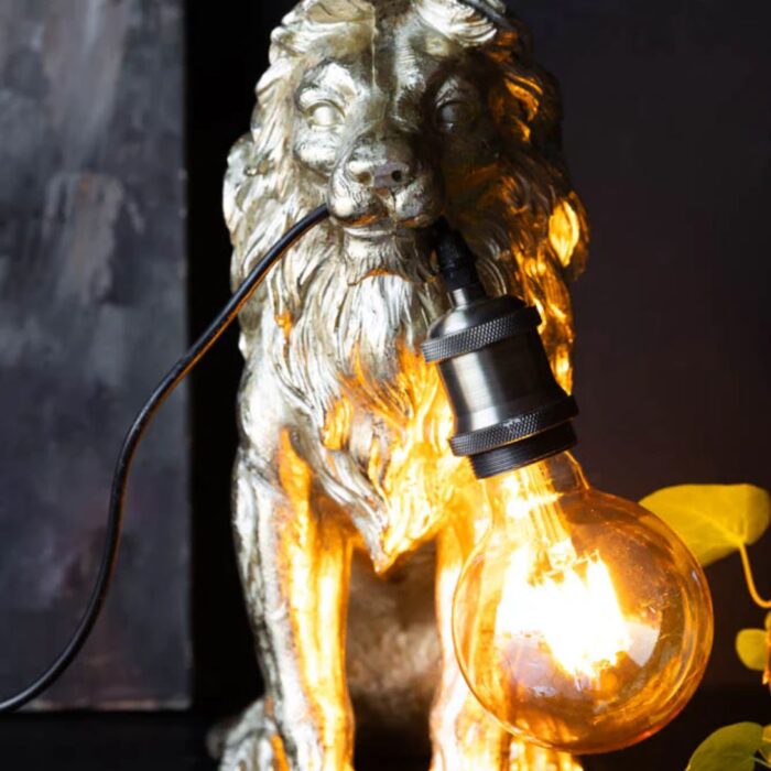 QUIRKY GOLD LION LAMP