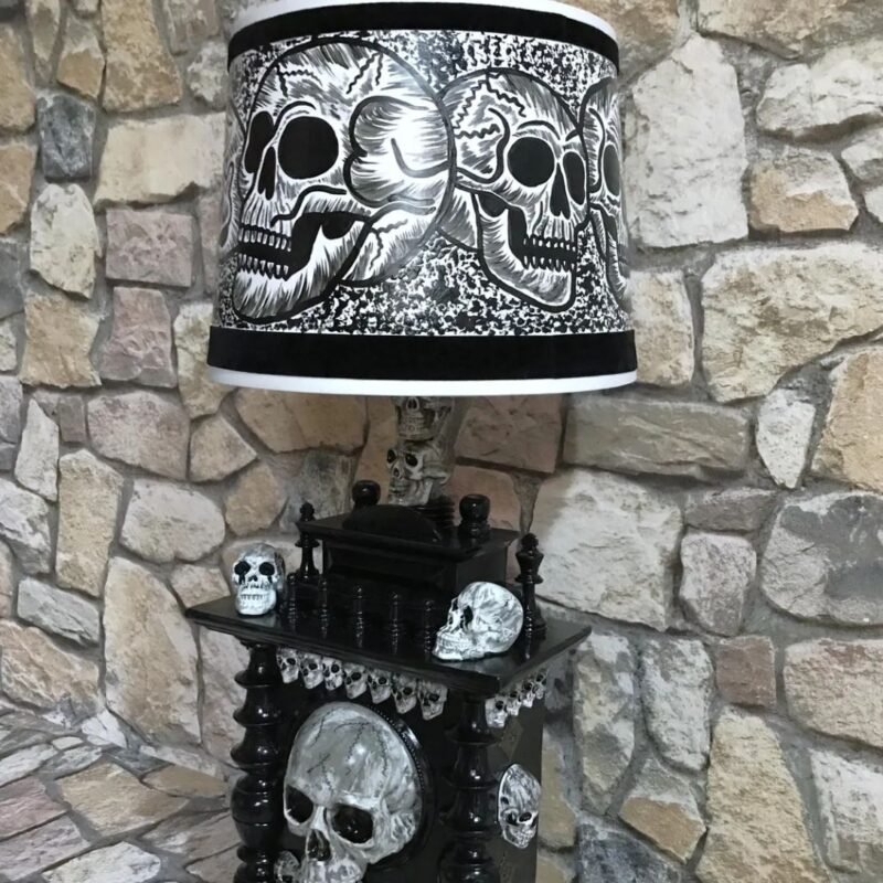 TABLE LAMP SKULL