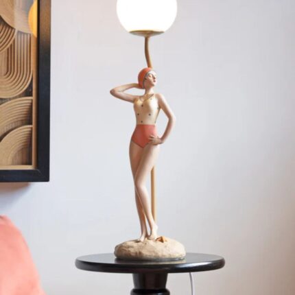 RETRO STYLE BATHER TABLE LAMP WITH GLOBE