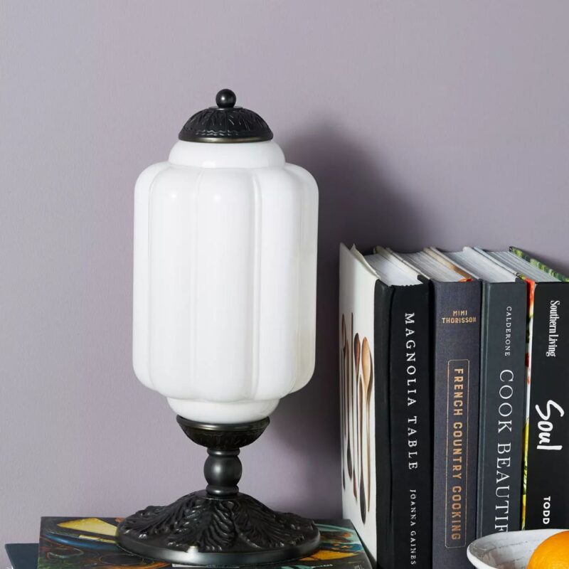 THE ELOISE SCALLOP MILK GLASS TABLE LAMP WHITE BLACK