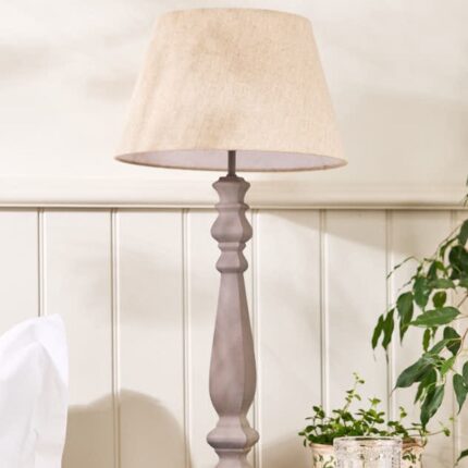 COUNTRY STYLE PILLAR LAMP