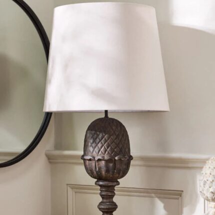 VINTAGE STYLE ACORN LAMP