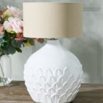 WHITE PETAL TABLE LAMP