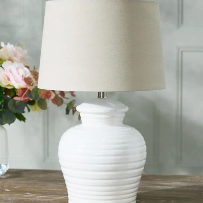 GLAZED WHITE POT LAMP