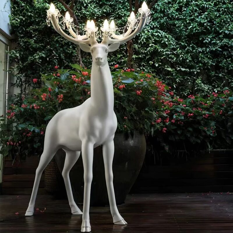 FAWN SCULPTURE FLOOR LAMP WHITE