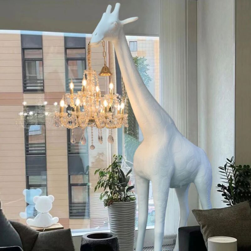 GIRAFFE SCULPTURE FLOOR LAMP