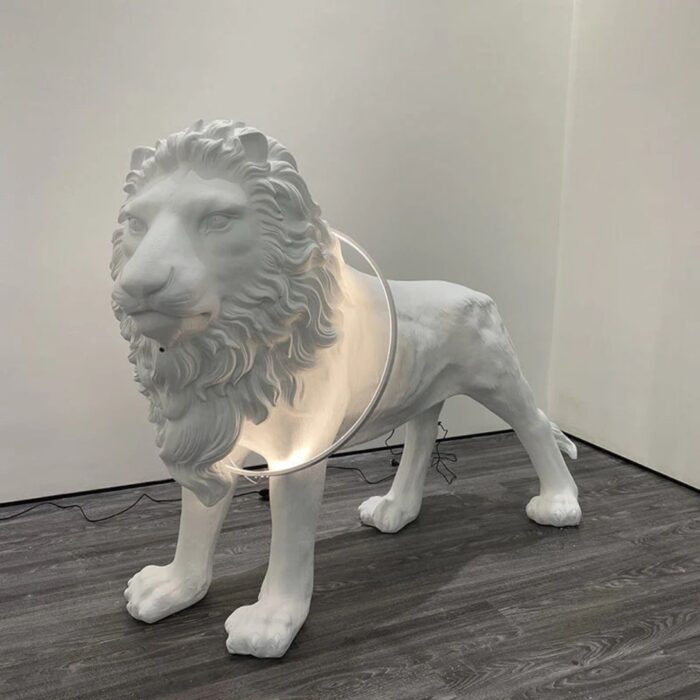 LION SCULPTURE FLOOR LAMP