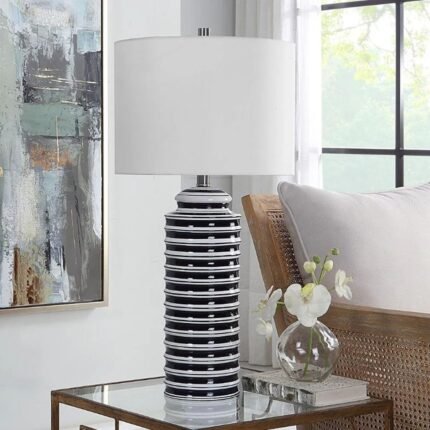 RIBBED TABLE LAMP BLACK AND WHITE