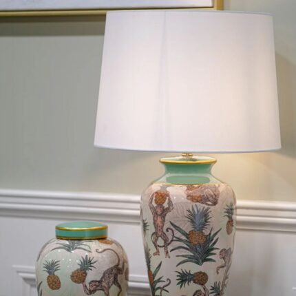 UMNA TABLE LAMP
