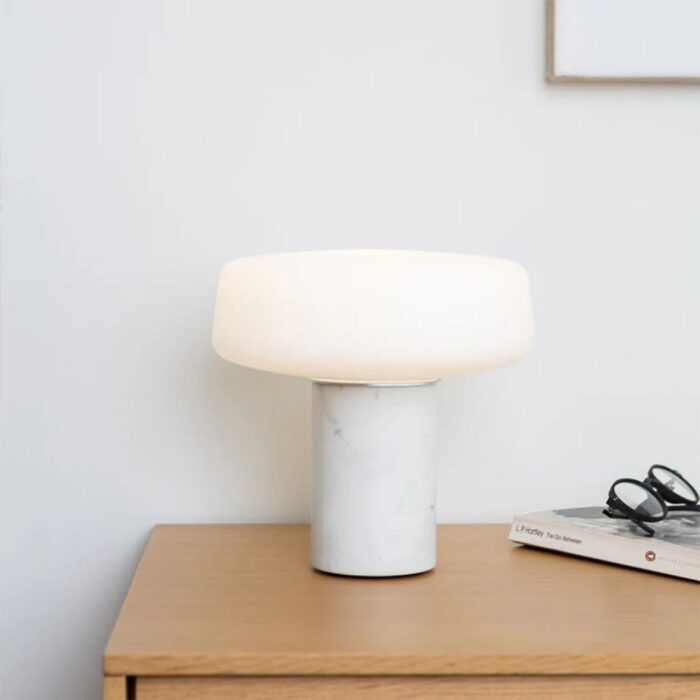 TERENCE WOODGATE SOLID TABLE LIGHT SMALL