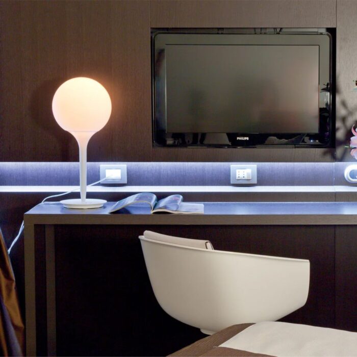 ARTEMIDE CASTORE TABLE LIGHT