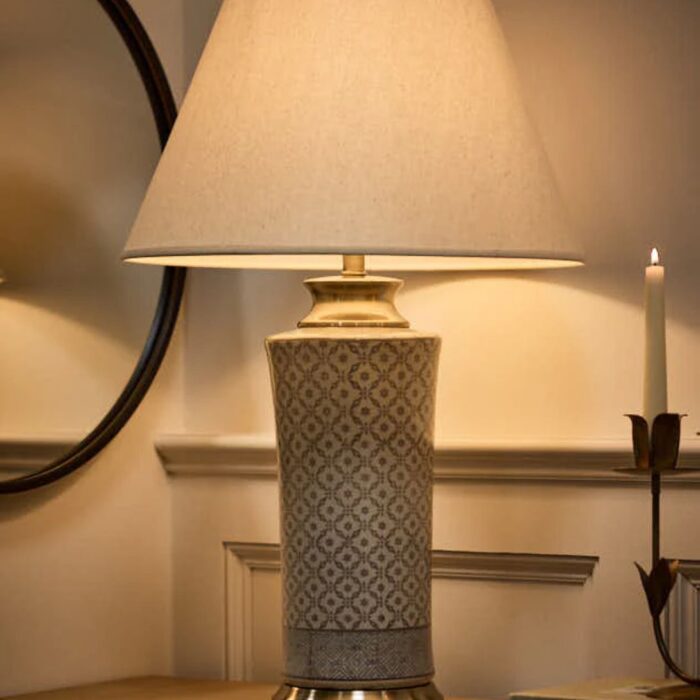 VINTAGE STYLE MOSAIC PATTERNED TABLE LAMP